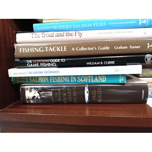 100 - Fishing/Angling Interest: A good lot of mixed hardback and paperback and ephemera