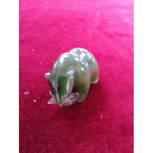 129 - Nephrite jade bear with Salmon