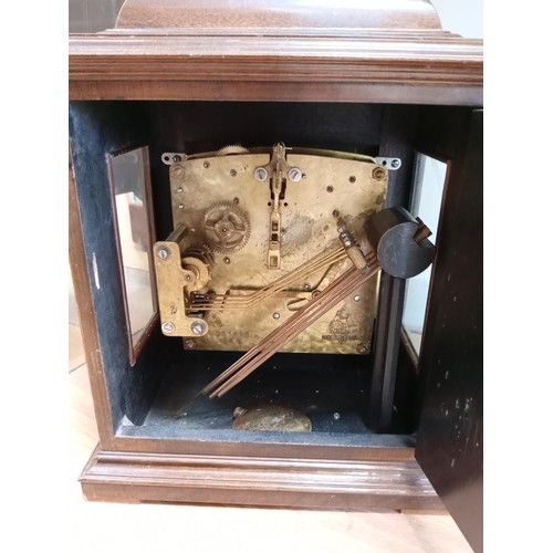 152 - Mantel clock