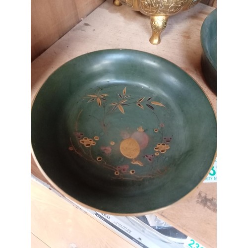 231 - pair of oriental bowls etc