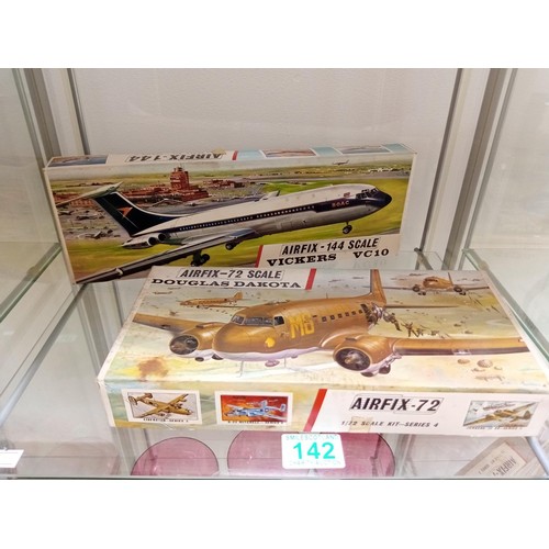 142 - 2 airfix models