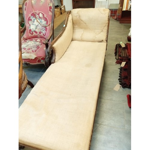 284 - Chaise Longue for renovation, as found