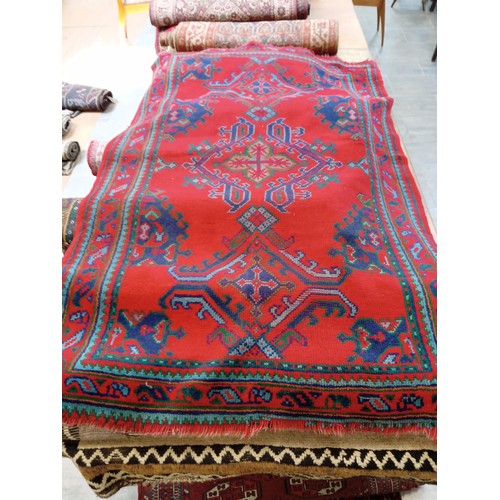 293 - ethnic wool rug 196x122cm approx