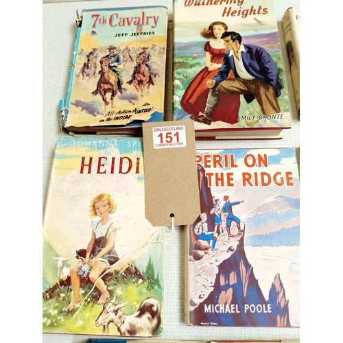 151 - 14x vintage children's books with original dust covers, see photos incl. Enid Blyton, Emily Bronte a... 