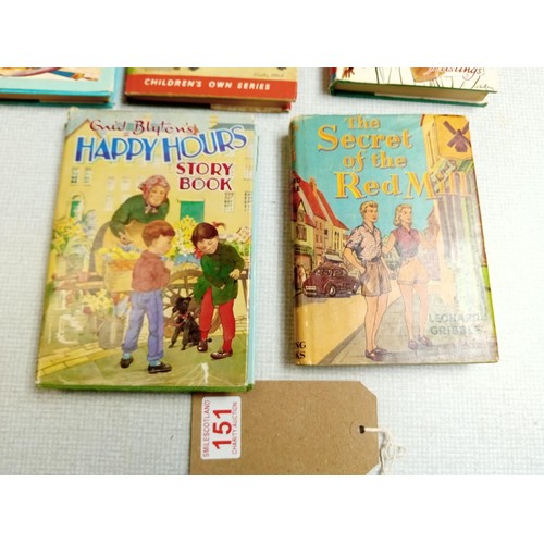 151 - 14x vintage children's books with original dust covers, see photos incl. Enid Blyton, Emily Bronte a... 