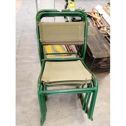 292 - 5 x metal and canvas green chairs