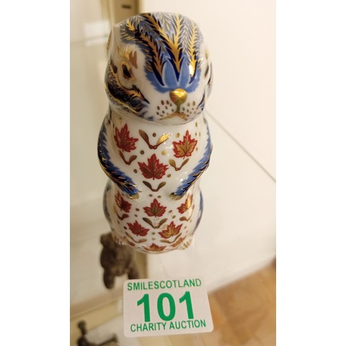 101 - The Royal Crown Derby squirrel with gold button under it