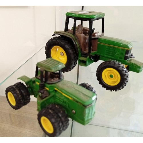 439 - 2 small John Deere tractors