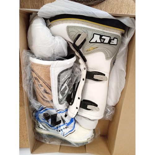 453 - Fly Racing 805 MX Boots NOS size 5 and a half