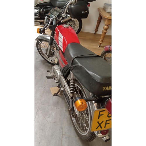 466 - 1989 Yamaha YB 100cc  (97cc) Motorcycle / motorbike Speedometer  says 21820... Log book present.
10%... 