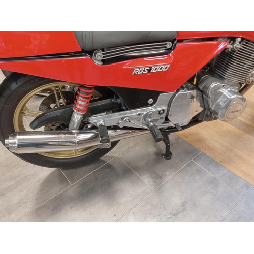 490 - Laverda RGS1000 motorcycle / motorbike Y plate rare motorcycle with pavilion seat.
10% premium on th... 