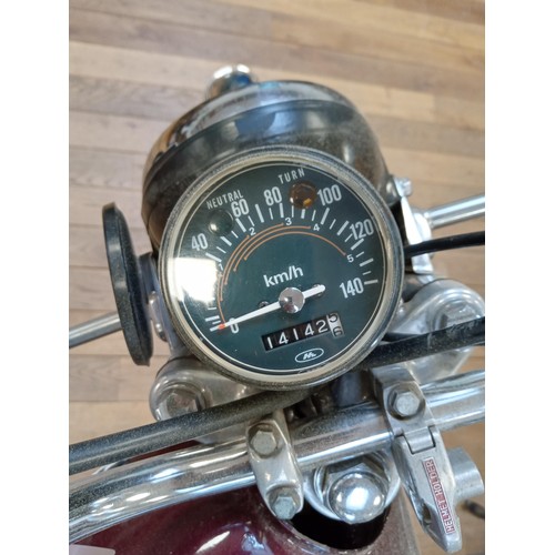 522 - Honda CG125 2002 Motorcycle / motorbike V5 present speedometer reads just over 14000 miles.
10% prem... 