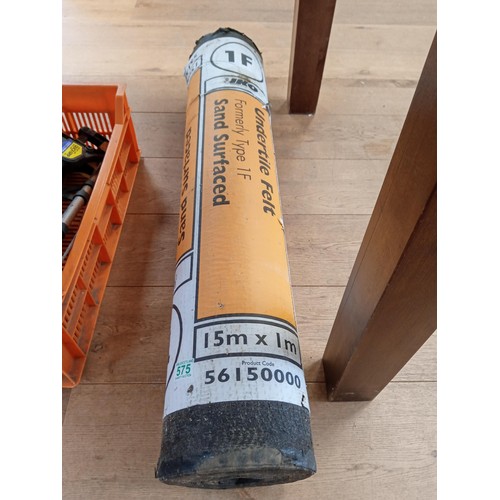 575 - New roll of roof felt 15m x 1m