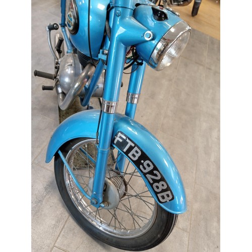 443A - 1964 James Captain 200 motorcycle / motorbike in very good condition belongs to the auctioneer, and ... 