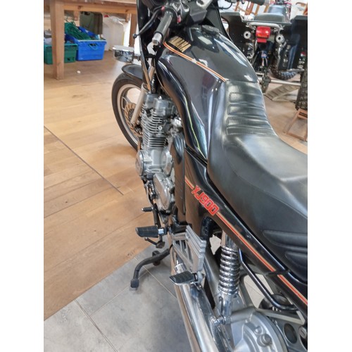 465A - Yamaha XJ900F motorcycle / motorbike very good condition for its age, 34000 miles, as far as we can ... 