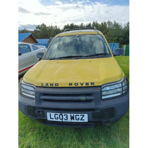 420 - Land Rover Freelander Kalahari manual motorcar limited edition yellow, 03 plate.
10% premium on this... 