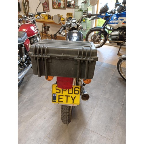 523 - Suzuki GN125E Motorcycle /motorbike for re-commissioning with back box speedometer reads 9671.
10% p... 