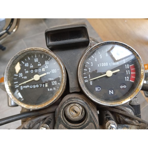 523 - Suzuki GN125E Motorcycle /motorbike for re-commissioning with back box speedometer reads 9671.
10% p... 