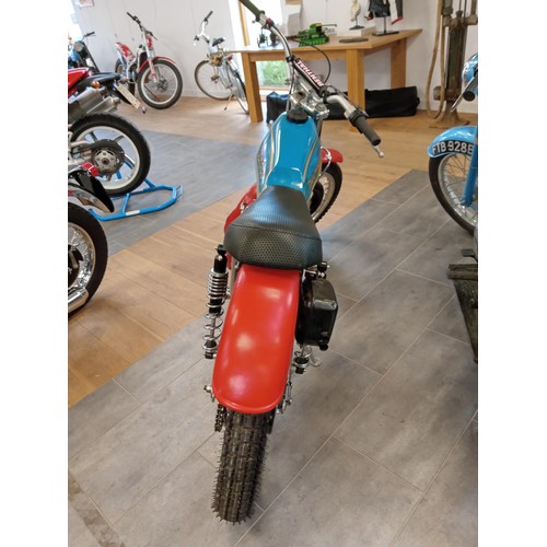 443B - Bultaco 350 Alpina motorcycle / motorbike new steel fuel tank, NOS, new shocks & cables, new tyres, ... 