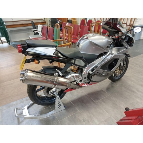 610 - 2003 Aprilla RSV Mille, 1000cc motorcycle / motorbike, 10761 genuine miles, new front tyre, new oil ... 