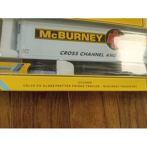 112 - Corgi Limited edition Hauliers of Renown CC13512 - Volvo FM Curtainside - Ian Craig (Haulage) Ltd sc... 