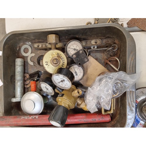 239 - Selection of vintage odds and a Bosch grinder