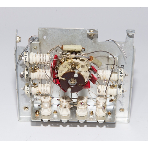 60 - Inductor Capacitor 640/1/10388 5999-99-956-8133 Plessey