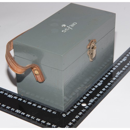 14 - Circuit Testers Wooden Box of 8 Type B 24V 5G/310