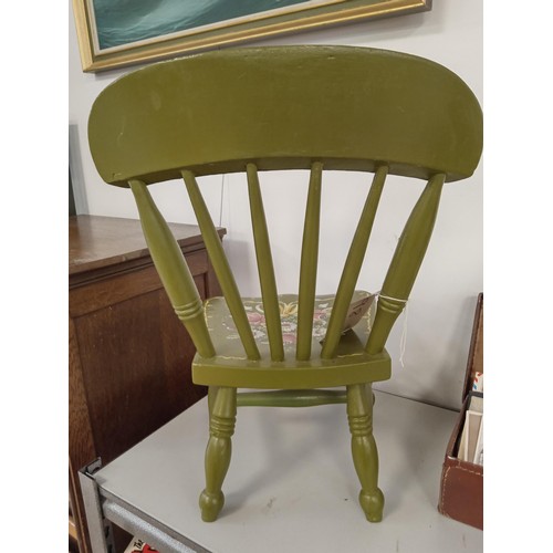 162 - Vintage child's painted chair