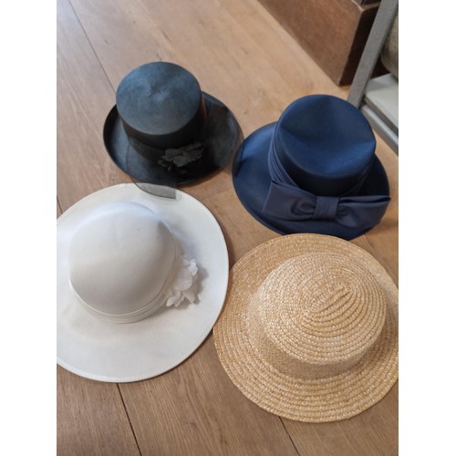 167 - Hat case and selection of ladies hats