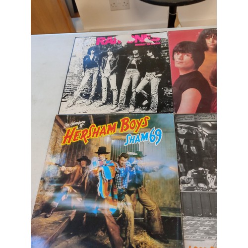 75 - 6 x Vintage pop LP's to include the Ramones, Sham 69, Ian Dury, Stiff Little Fingers & Crossing the ... 