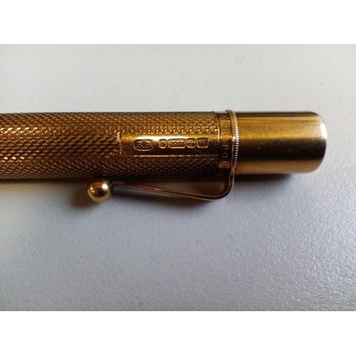 104 - Bakers Pointer pen made in England 9 carat .375 gold pen hallmarked E.B 9.375, Anchor sign W inscrib... 