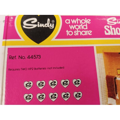 129 - Vintage Sindy Accessories to include, Sindy Hair dryer 44524, Sindy Settee 44518, Sindy Eastham E-li... 