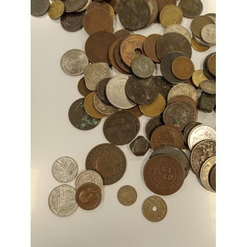 132 - Large selection of collectable coins