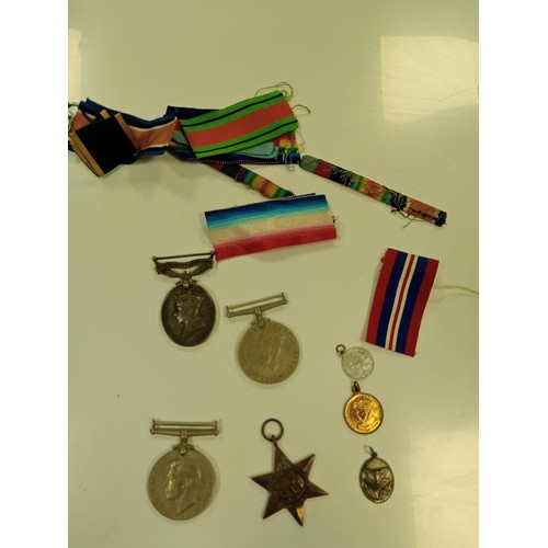 164 - World War II medals etc including Territorial medal which has been engraved on the edge 2866120, W.O... 