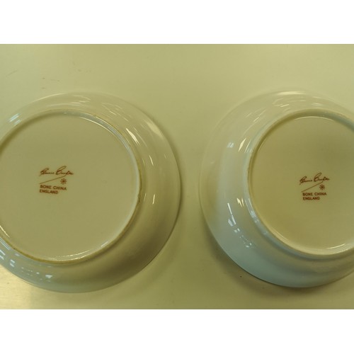 175 - A pair of Susie Cooper trinket dishes