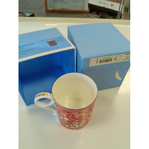 189 - Wedgewood Crimson Jewel small mug in original box