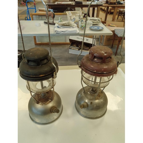 190 - 2 x Tillley Lamps, as per photos, 1 has a brass base and the other has 1077 stamped on it