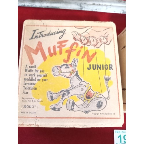 190 - Muffin junior (Moko) made in England mule puppet in original box