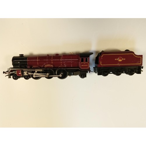 65 - 2 Triang R30/ R31 and R50 Princess Victoria Tender black & Princess Victoria engine smoker black, th... 