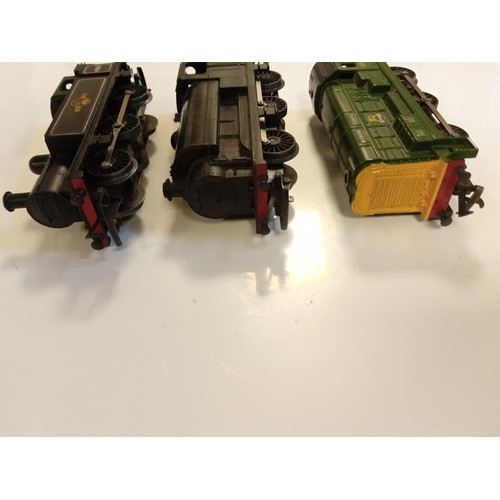 66 - Triang R152, R153 & R52, BR0-6-0 Saddletank locomotive 748, Class 0A diesel shunter loco 13005 & 060... 