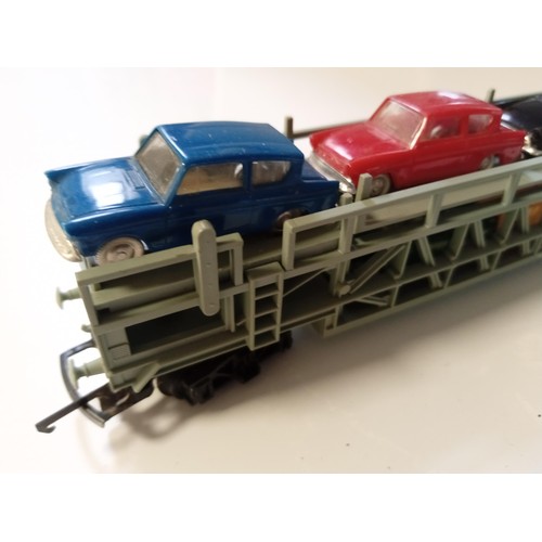 71 - Triang car transporter wagon with Minx cars