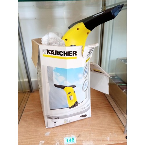 148 - Karcher premium WV2 window vac