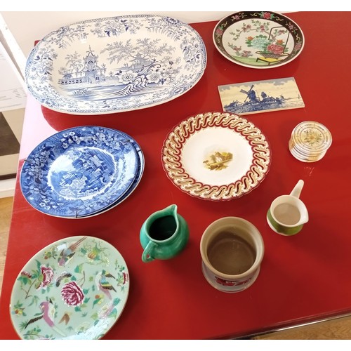 164 - A selection of China pieces