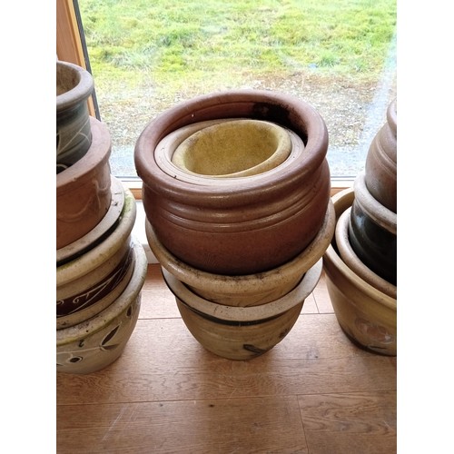 173 - Selection of plant exterior flower pots