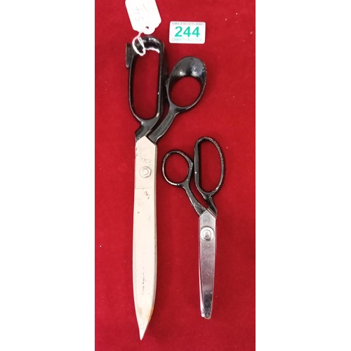 244 - Vintage Drapers shears and Pinking shears