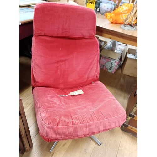 302 - Red swivel chair