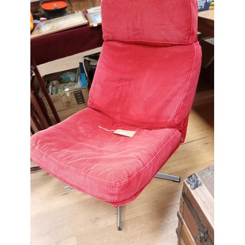 302 - Red swivel chair