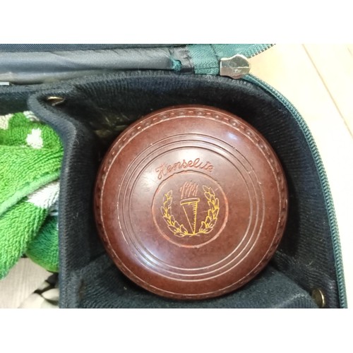 310 - 2 x bowl bags with bowls and a wooden case