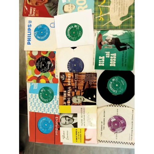 64 - Large selection of 45 RPM records mainly jazz